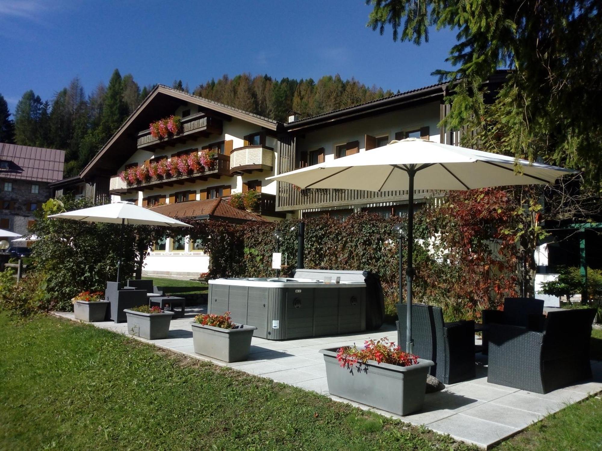 Park Hotel Arnica Falcade Zewnętrze zdjęcie